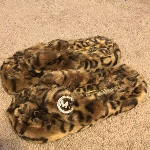 Michael Kors Thong Fur Slippers